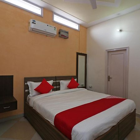Rājpura Oyo Flagship Mann Bed And Breakfast מראה חיצוני תמונה