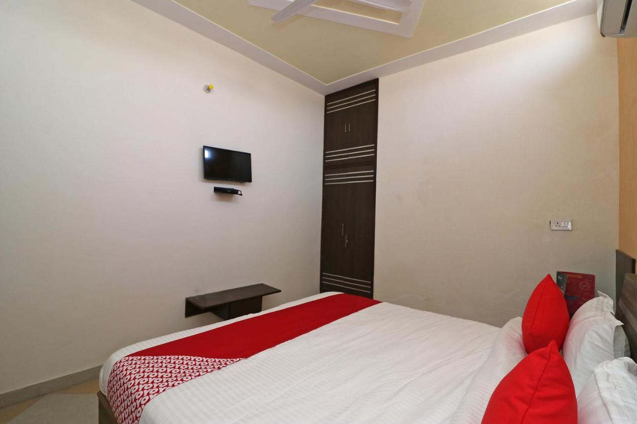 Rājpura Oyo Flagship Mann Bed And Breakfast מראה חיצוני תמונה